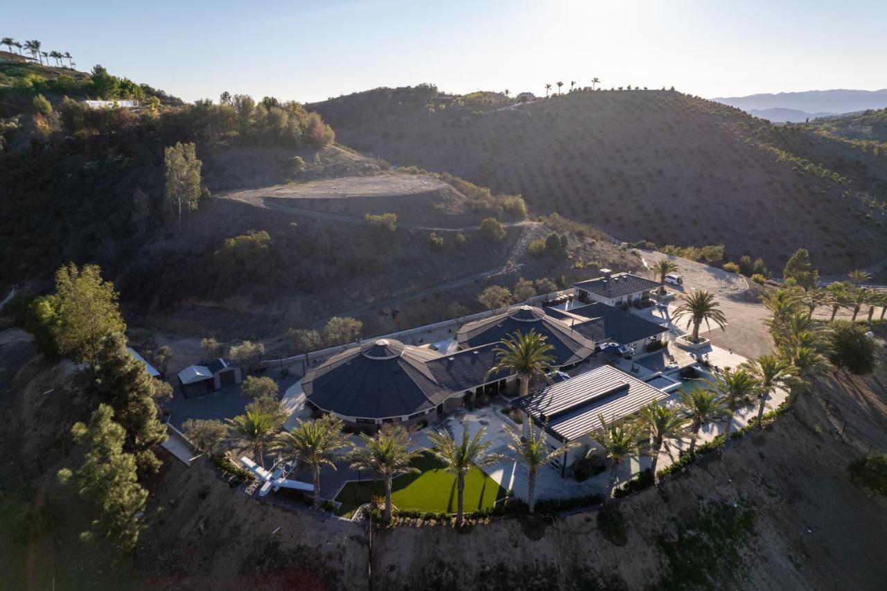 Iron Mansion Private Resort-Event Space 12000 Ft! Temecula Exterior foto