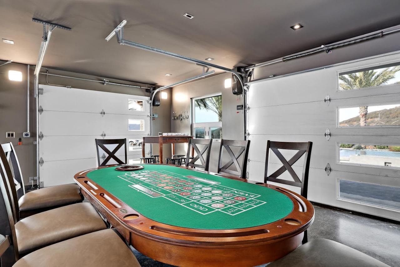 Iron Mansion Private Resort-Event Space 12000 Ft! Temecula Exterior foto